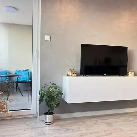 A&r Wenedow Iii, Bezplatny Prywatny Parking