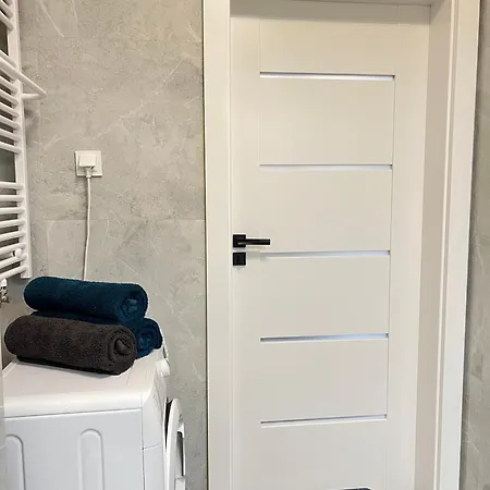 Apartment A&r Wenedow Iii, Bezplatny Prywatny Parking Koszalin