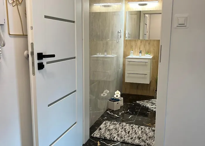 A&r Wenedow Iii, Bezplatny Prywatny Parking Apartment *